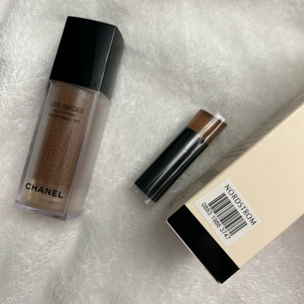 Chanel Les Beiges Water Fresh Tint Medium Deep